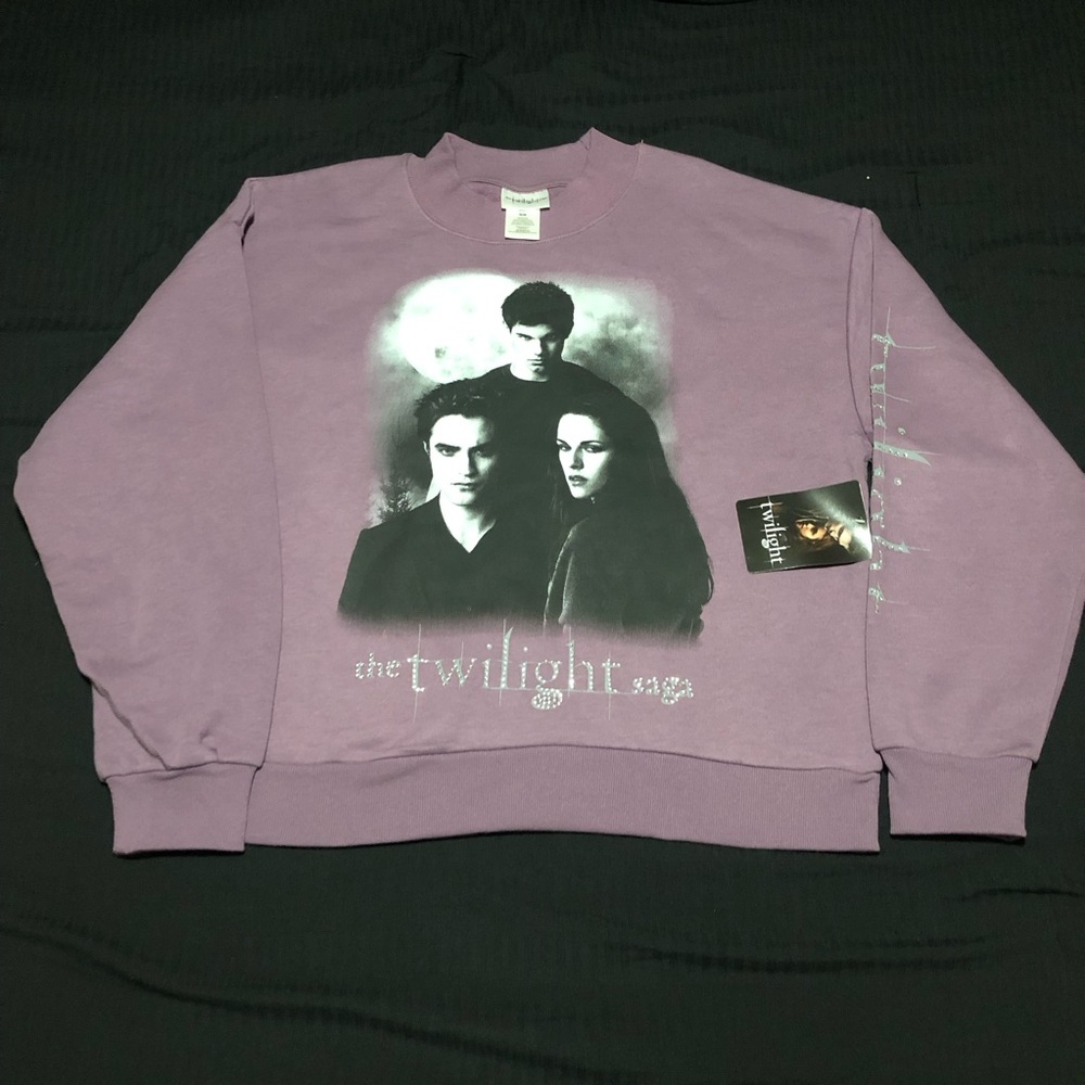 Twilight Saga Women's Sweatshirt Bella Swan/ Edward, Size Medium, Rimstone